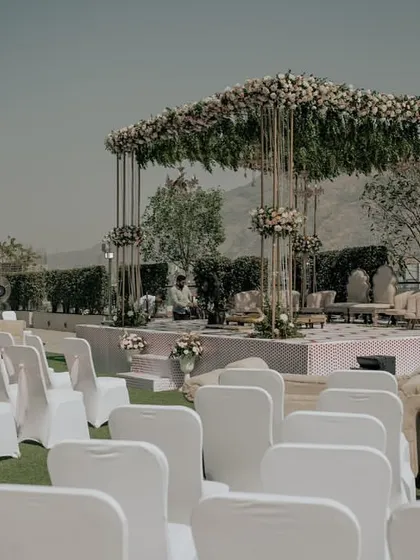 Another angle of the minimalist Vidhi Mandap, showing how the open design creates a feeling of spaciousness and connection with the surrounding landscape.