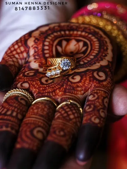 The proof is in the color. A deep, rich henna stain is a sign of pure, high quality paste. I make my own organic henna cones to guarantee a safe application and a stunning, long lasting color for your special occasion.