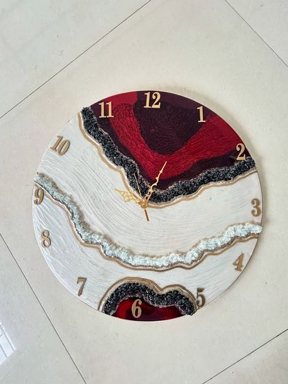 Paint Cafe Studio - Corporate Art Workshops Stunning Resin Art (Clocks, Trays & Decor) photo 18