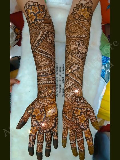 Azra Mehendi - Mehendi Artistry Full Bridal Mehendi photo 5
