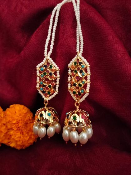 The matching jhumki earrings for the 'बेला' (Bela) necklace set. The design mirrors the necklace's colourful pattern, creating a perfectly coordinated traditional jewellery set.