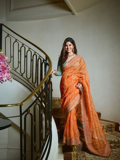 Another elegant shot of Nimrat Kaur. Her makeup is timeless, with softy defined eyes and a natural, radiant finish.