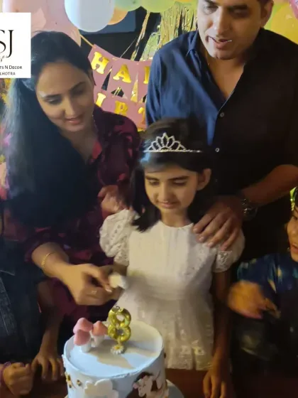 Another happy moment from the fairy-themed party in Dwarka. My goal is to create beautiful settings where families can make lasting memories together.