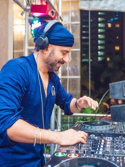 In my zone at the console, getting ready for a weekend of gigs.