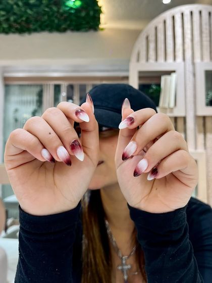 Chic & Understated Nails photo 11