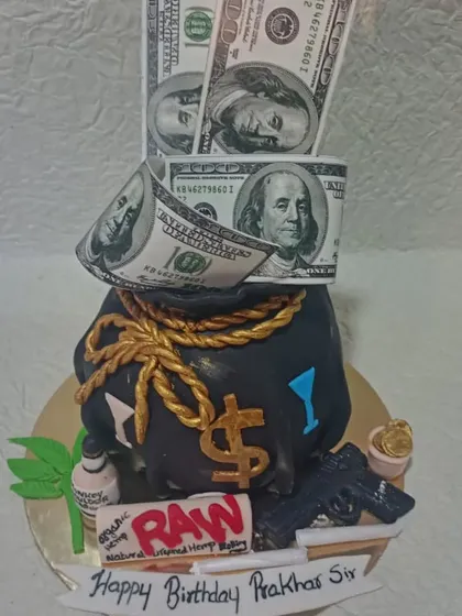 A money bag cake loaded with edible cash and other fun details. It's a great way to wish someone a prosperous year ahead.