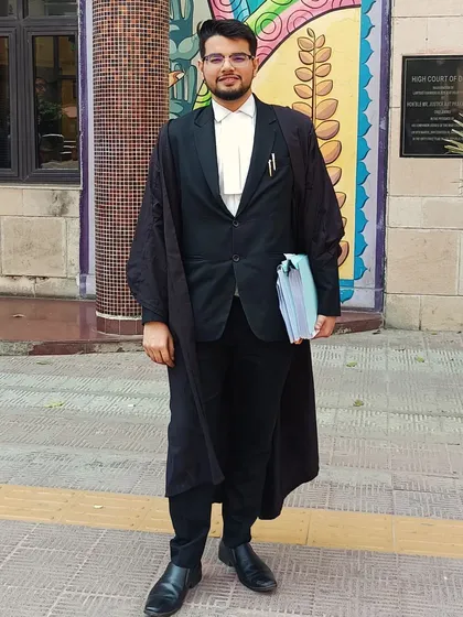 A successful outcome at the Delhi High Court. Here I am after getting a client's sentence suspended in a Prevention of Corruption Act case. Fighting for my clients and securing their freedom is what I do.
