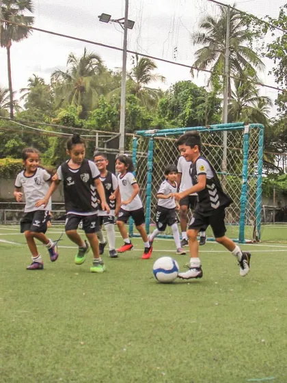 The smiles on their faces say it all. A snapshot from a fun group match where teamwork and enjoyment are the main goals. We are proud to be a female football community where friendships are forged on the field.