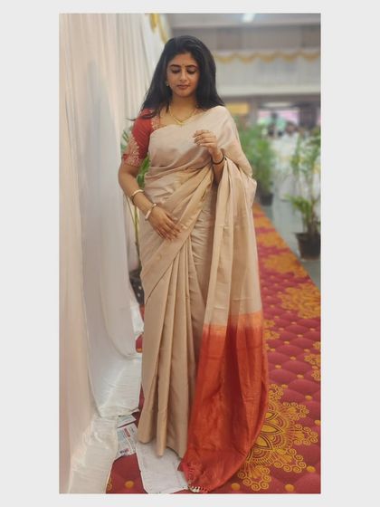 Aishwarya Rangarajan - Live Musical Performance Elegance in Ethnic Wear photo 4