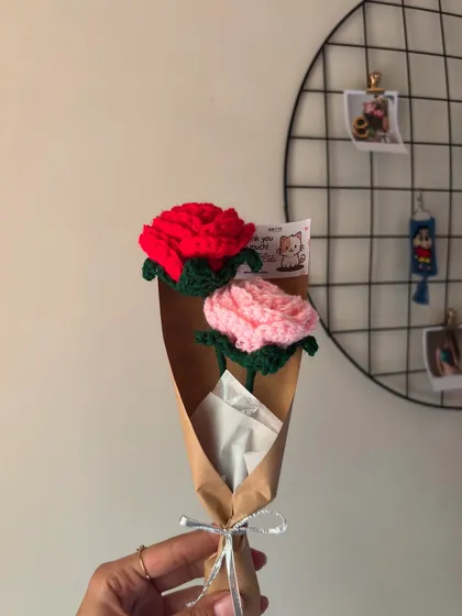 Real flowers die, but these crochet roses will outlive you! A perfect, long-lasting symbol of love.