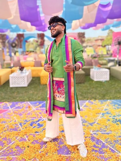 The Showman's Wardrobe photo 10