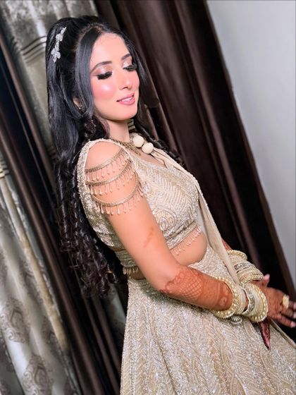 Engagement & Reception Glam photo 31