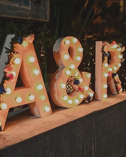 Signature Details & Personal Touches photo 3