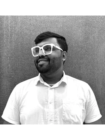 Ar. Vineet Sethiya, who spreads joy through snacks and has techno music pulsing through his veins.