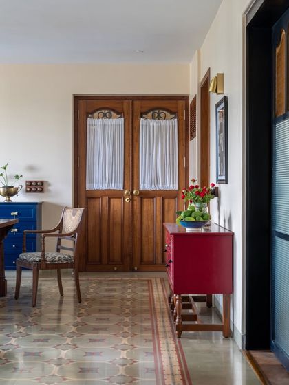 Lived-in Spaces: Calcutta & Mumbai photo 7