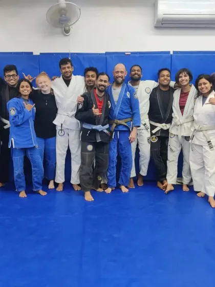 Our community is always growing and learning. We were honored to host Jeff Palmer from WAMMA Canada for an incredible seminar, sharing world-class knowledge with our students. This is what our BJJ Familia is all about: supporting each other and growing together.
