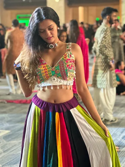 A moment of calm before hitting the dance floor. Dressing up for Navratri is part of the fun, and I love sharing my Garba outfit details with my community.