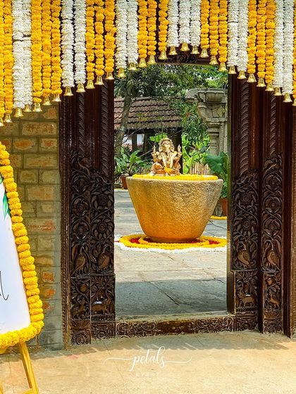 Petals - Full-Service Wedding Planning Creative Entrances & Welcome Decor photo 20