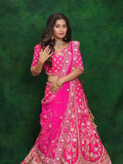 Surabhi's Makeup Studio & Academy - Professional Makeup & Hairstyling Courses Student Portfolios: Modern & Reception Glam photo 37