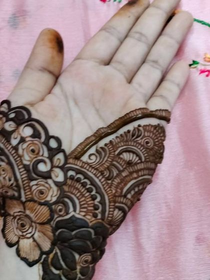 Party & Sider Henna photo 9