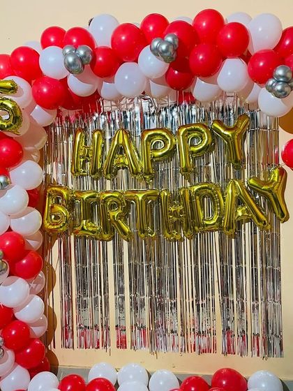 Birthday Balloon Arches & Backdrops photo 44
