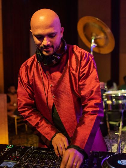 Shine HVK - DJ for Private & Corporate Events Behind The Decks photo 46