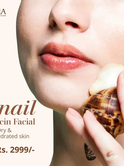 For dry and dehydrated skin, the Snail Mucin Facial provides intense hydration and nourishment. This treatment is part of my commitment to offering a variety of solutions for different skin concerns at an excellent value.