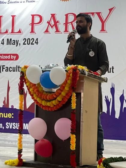 Addressing students at a university farewell party. It is always a pleasure to share thoughts on life and purpose with the younger generation as they embark on their new journeys.