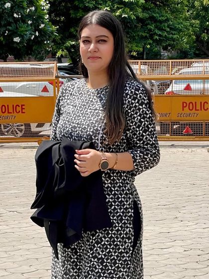 A good lawyer is one who throws themself into your case with all their heart to get you out of a tough situation.