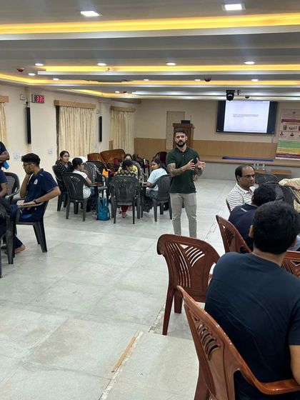 Just some more bits and bobs from training sessions. My programs utilize a wide variety of tools and methods, including free weights, machines, plyometrics, and cardio, all tailored to the specific goals of the individual.