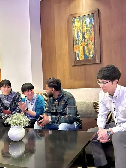An evening spent with the Sakura team from Japan, discussing art and creativity. It's wonderful to connect with people from the brands whose products I use every day.