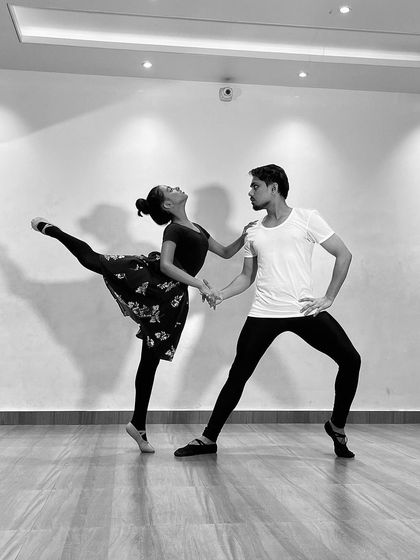 Subham Chail Performing Arts - Dance Instruction Ballet Training (Grace & Discipline) photo 14