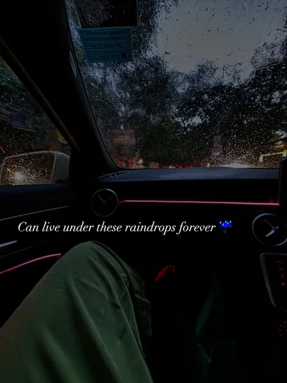 There's nothing like a rainy day in Delhi. This shot from inside my car captures the cozy, romantic feeling of watching the raindrops fall.