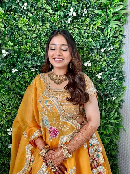 Vibrant Mehendi & Haldi Styles photo 22