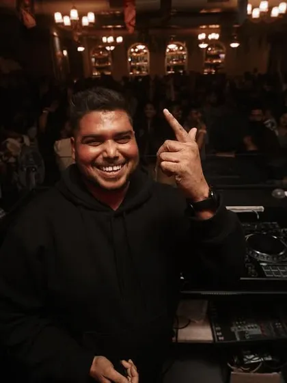 That look of pure satisfaction when the crowd is loving the set.