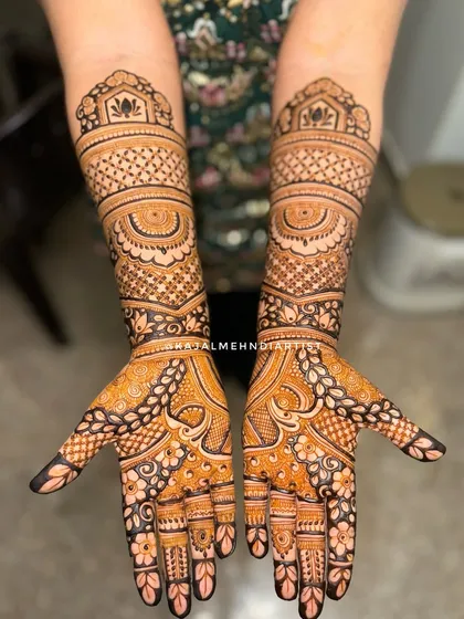 The same Indian henna design with a darker, more developed stain.