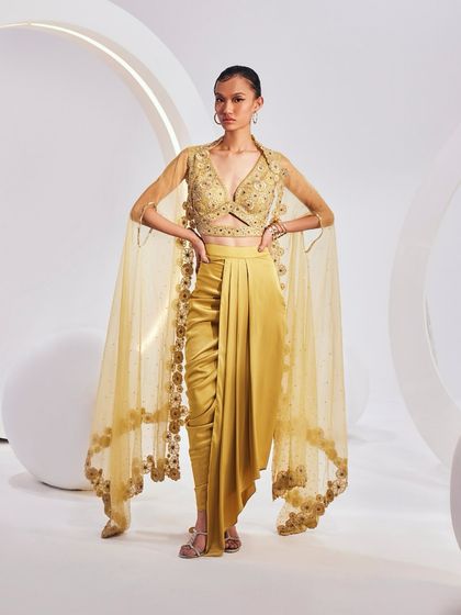 Statement Cape & Jacket Sets photo 19