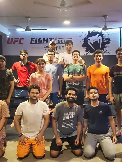 Our evening batch crew. A great mix of people who come together to work hard, learn, and improve their health and fighting skills.