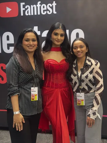 A picture with my team and the gorgeous Payal Gaming at the YouTube Fanfest. It was an absolute joy to bring her red carpet glam to life for such a big event.