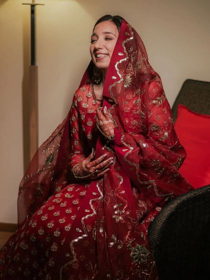 Timeless Red Brides photo 16