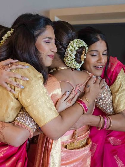 Friends & Family: The Heartbeat of the Wedding photo 8