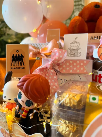 For the fan girl: this hamper includes Harry Potter and Blackpink themed items, showing how I personalize gifts to match unique interests.