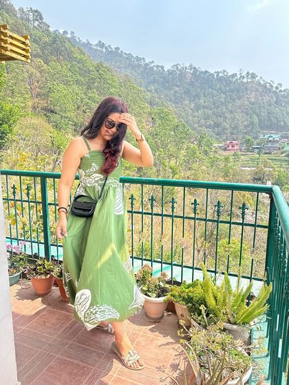 Priyanshi Khandelwal - Personal Fashion Styling Style on the Go: Travel & Vacation Looks photo 36