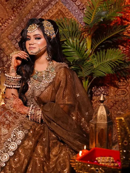 A full portrait of the Arabic bride in a traditional setting. I provide professional portfolio shoots to help my students build a high quality book of their work.