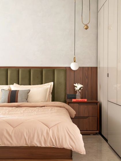 Tangram - Residential Architecture & Interior Design Bedrooms: Personal Sanctuaries photo 7