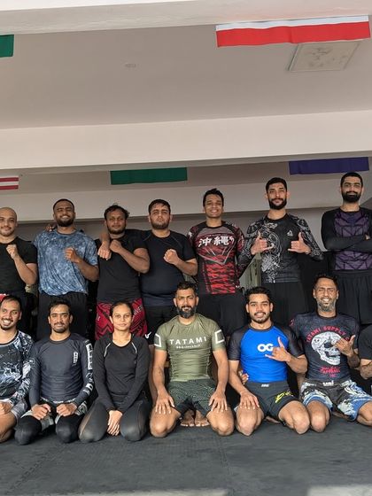 Saturday morning crew, checked in and ready to roll.