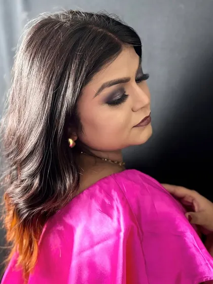 A dramatic smokey eye look created by one of our students. This is a fundamental skill for any aspiring makeup artist, and we ensure our students master it.