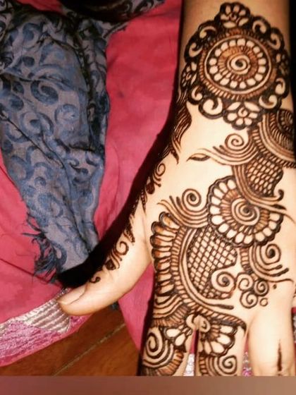 Hussaina Mehendi Artist - Party & Festive Mehendi Modern Arabic & Indo-Arabic Styles photo 9