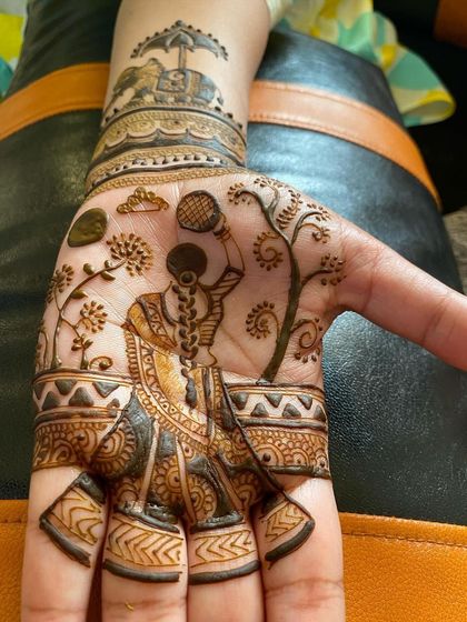 A close-up of a beautiful Karvachauth design, depicting a woman in traditional attire looking at the moon through a chalni. The fine details in her clothing and the surrounding scenery are meticulously drawn.
