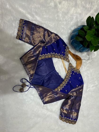 The Glamhouse - Ethnic Wear & Jewellery Rentals Modern & Chic Blouse Designs photo 37